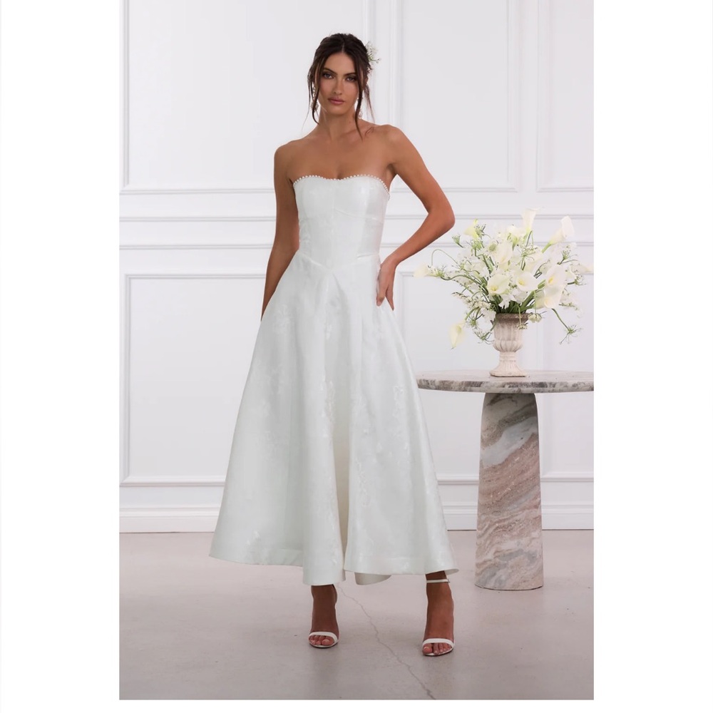 V. Chapman Hazel Dress in White Baroque Floral